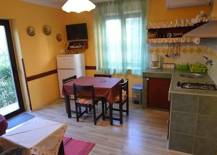 Losinj Apartment *