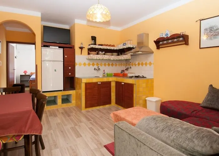 Losinj Apartment *
