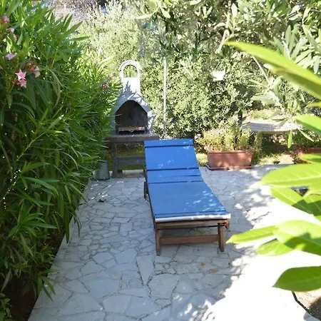 Losinj شقة *