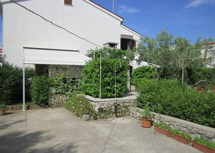 Losinj شقة