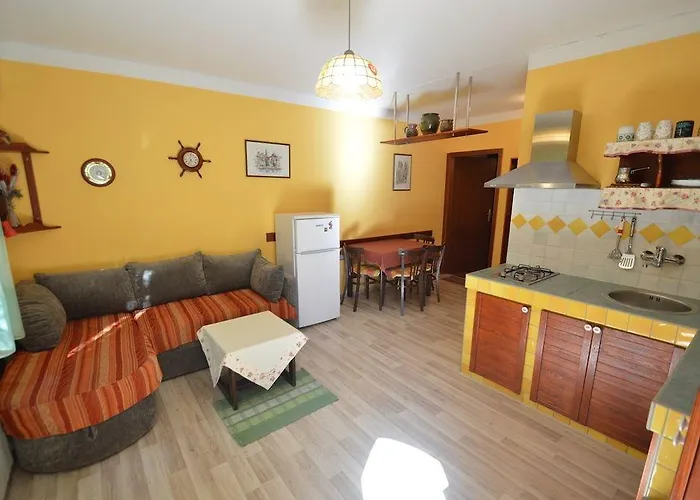Losinj شقة