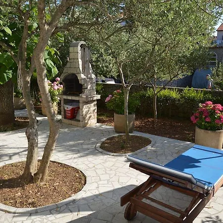 Losinj Apartamento *